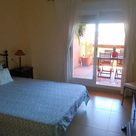 Piso De Lujo En Primera Linea De Playa Torrox